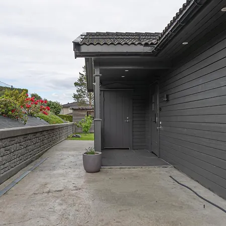 Family With Three Bedrooms In 빌라 올레순