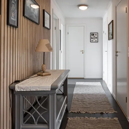 빌라 Family With Three Bedrooms In 올레순